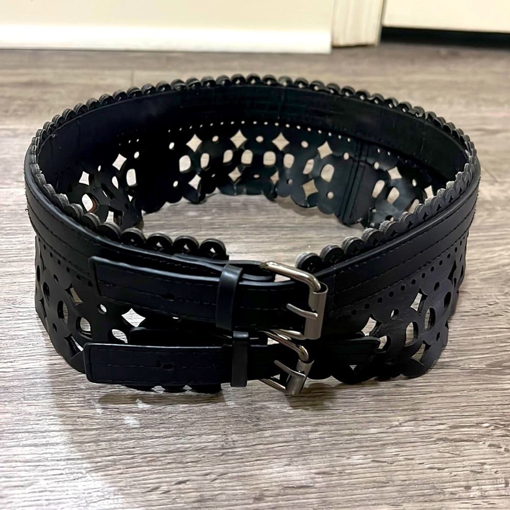 BCBG - WAIST BELT - Size M